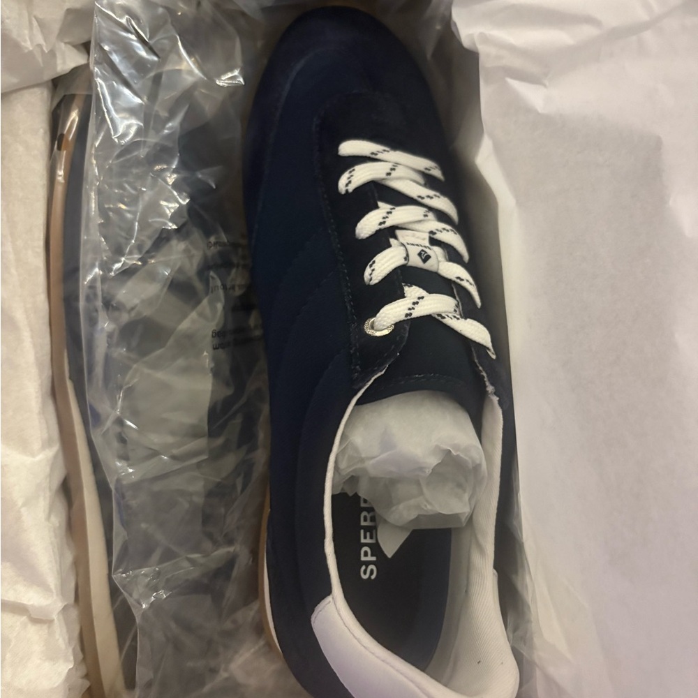 Sperry Women’s Blue and White Sneakers